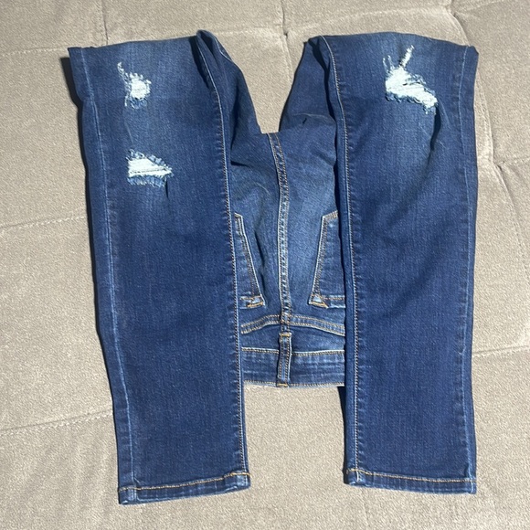 🥰🥰CanKan Dark Wash Mid Rise Distressed Jeans🥰🥰 - Picture 7 of 14